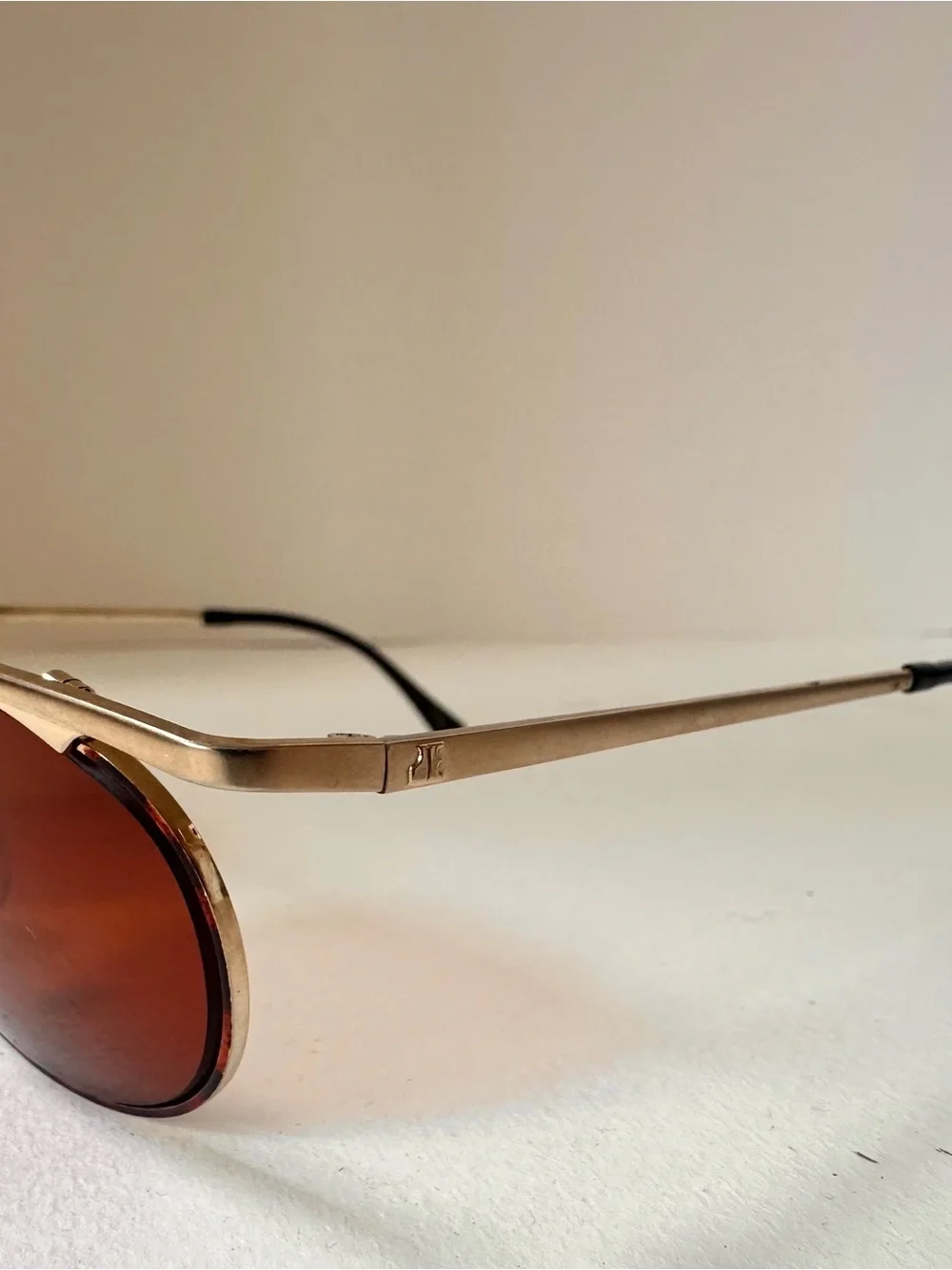 Vintage 🇯🇵 Made in Japan Gold Sunglasses Amber Tint Lenses Retro Metal Frame